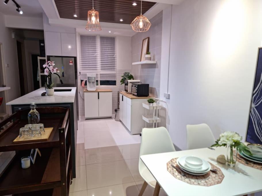 The Cotton Bleu Homestay Kuala Terengganu Luaran gambar